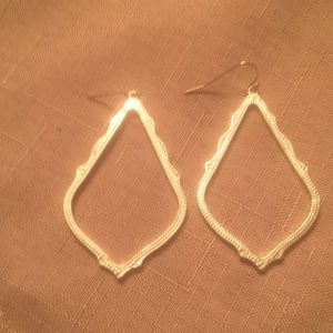 Kendra Scott gold earrings. Nearly new.